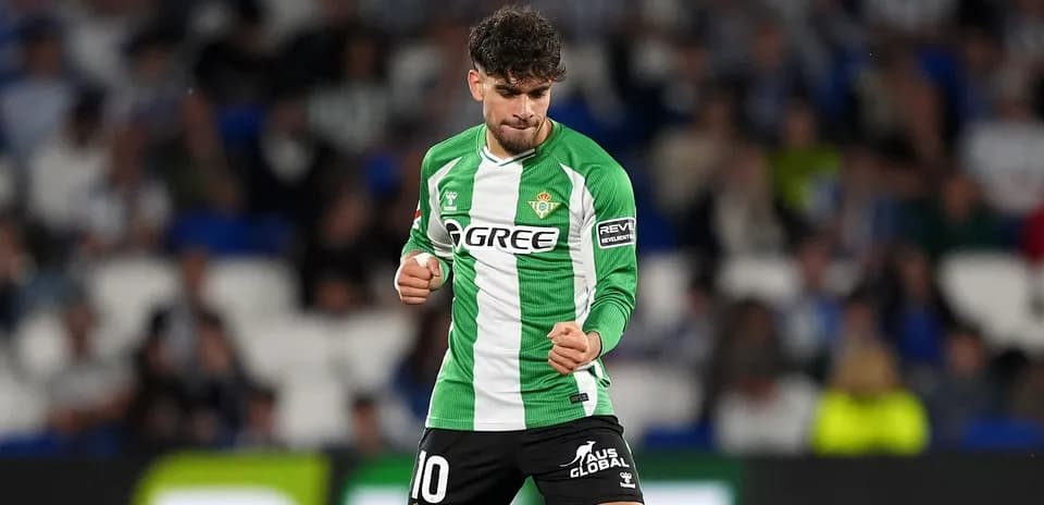 Jugador del Real Betis celebrando un gol en el partido