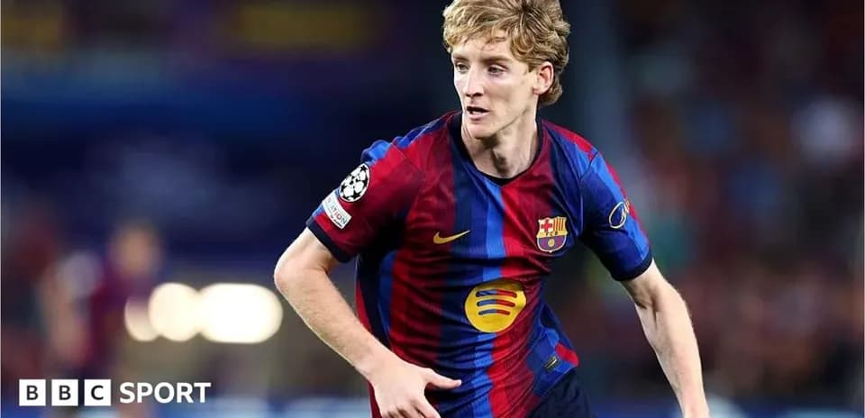 Jugador de Barcelona corriendo en el campo de juego