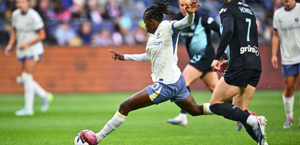Jugadora de Seattle Reign FC en acción