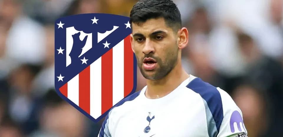 Jugador de Tottenham con escudo de Atlético de Madrid