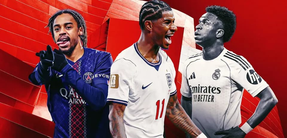 Tres jugadores de fútbol con fondo rojo