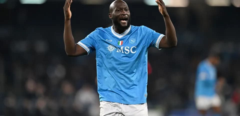 Jugador de Napoli celebrando durante el partido