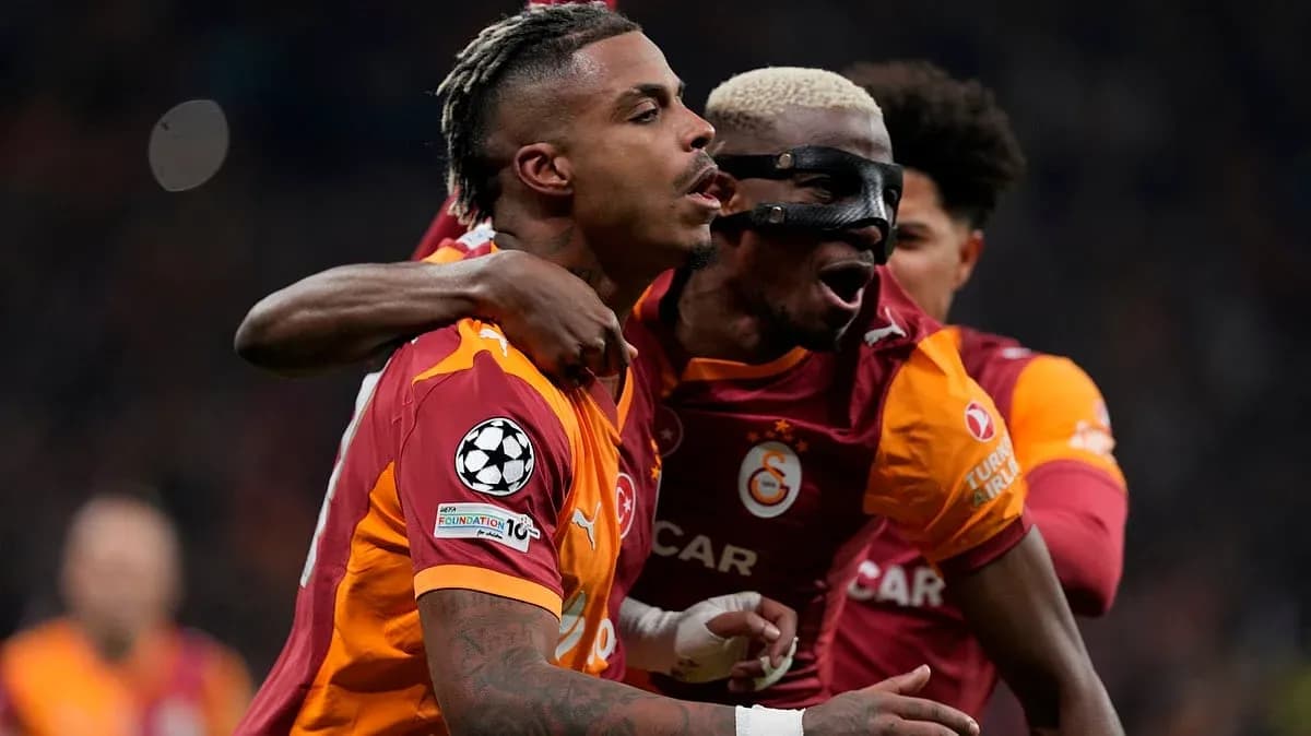 Jugadores de Galatasaray celebrando un gol