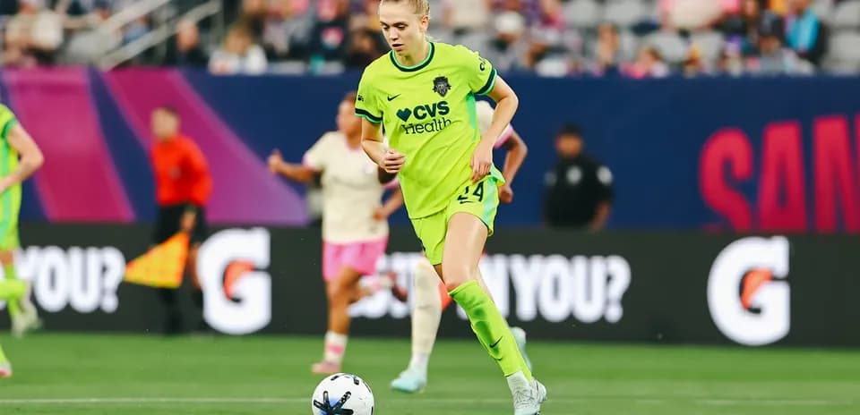 Jugadora de Seattle Reign FC en acción