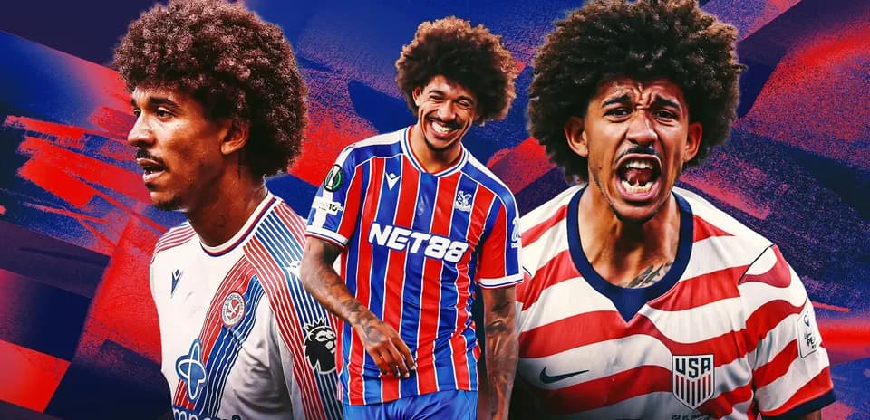 Jugador de fútbol con camiseta de Estados Unidos y equipo local