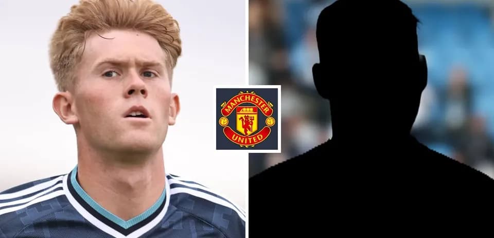 Jugador de Manchester United con camiseta de entrenamiento