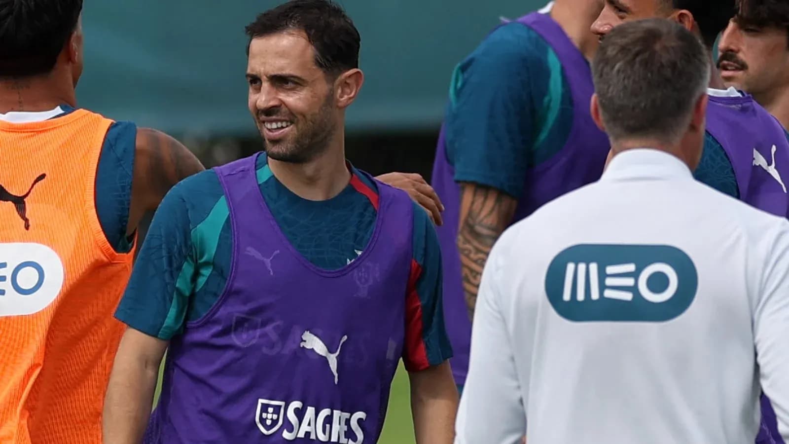 Jugadores entrenando en sesión de práctica