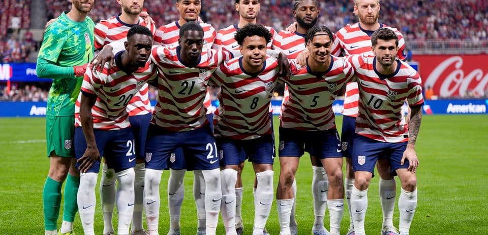 Equipo de Estados Unidos antes del partido