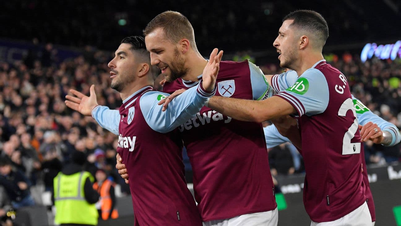 Jugadores de West Ham celebrando un gol