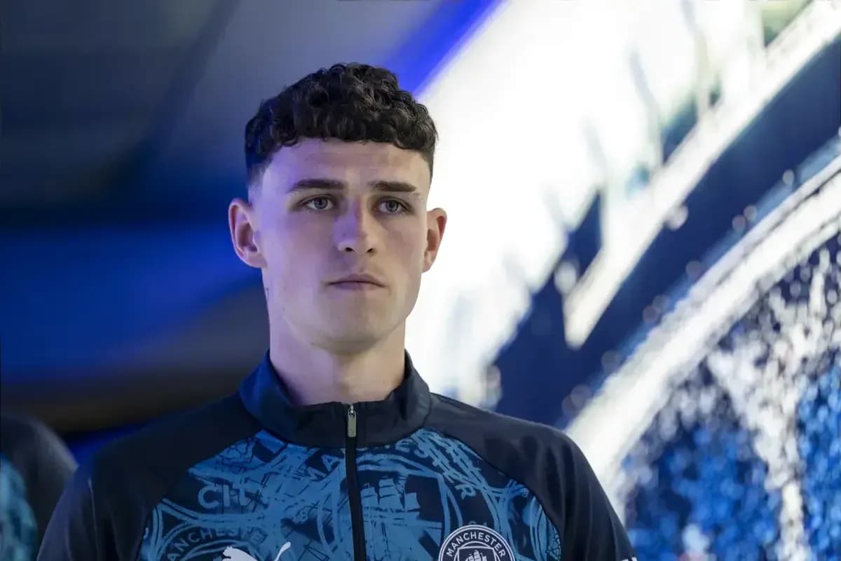 Jugador de Manchester City en vestíbulo previo al partido