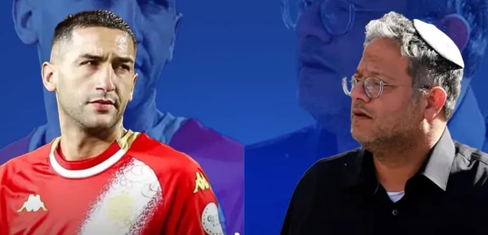 Jugador de fútbol y político en fondo azul