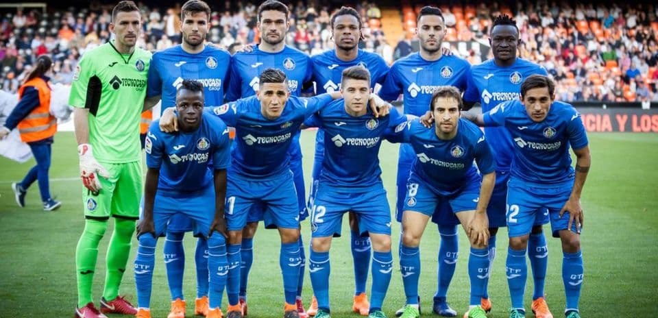 Jugadores de Getafe en formación para el partido