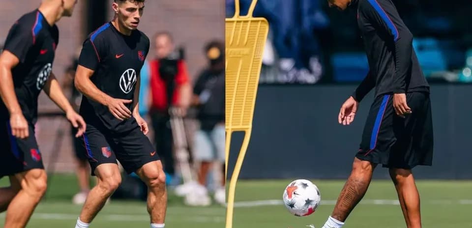 Jugadores entrenando en el campo de fútbol