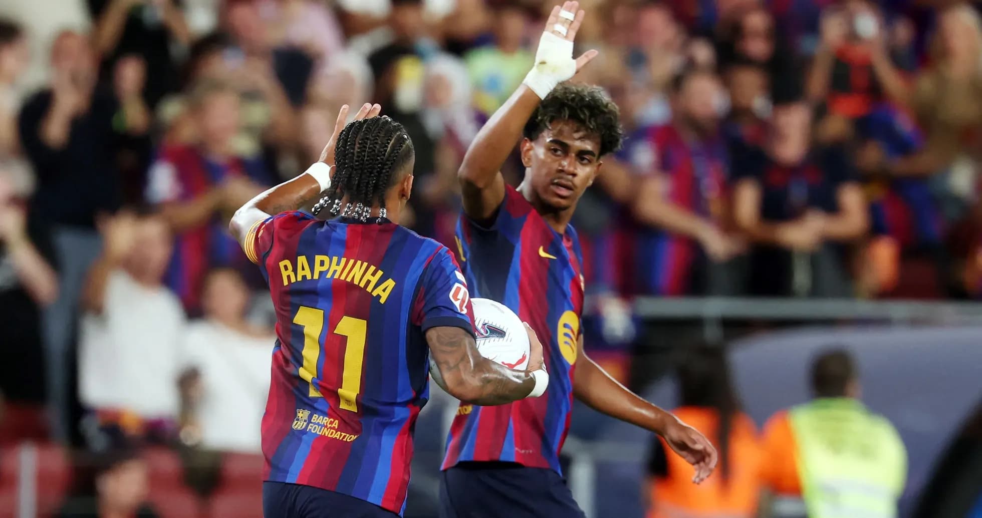 Jugadores del FC Barcelona celebrando un gol