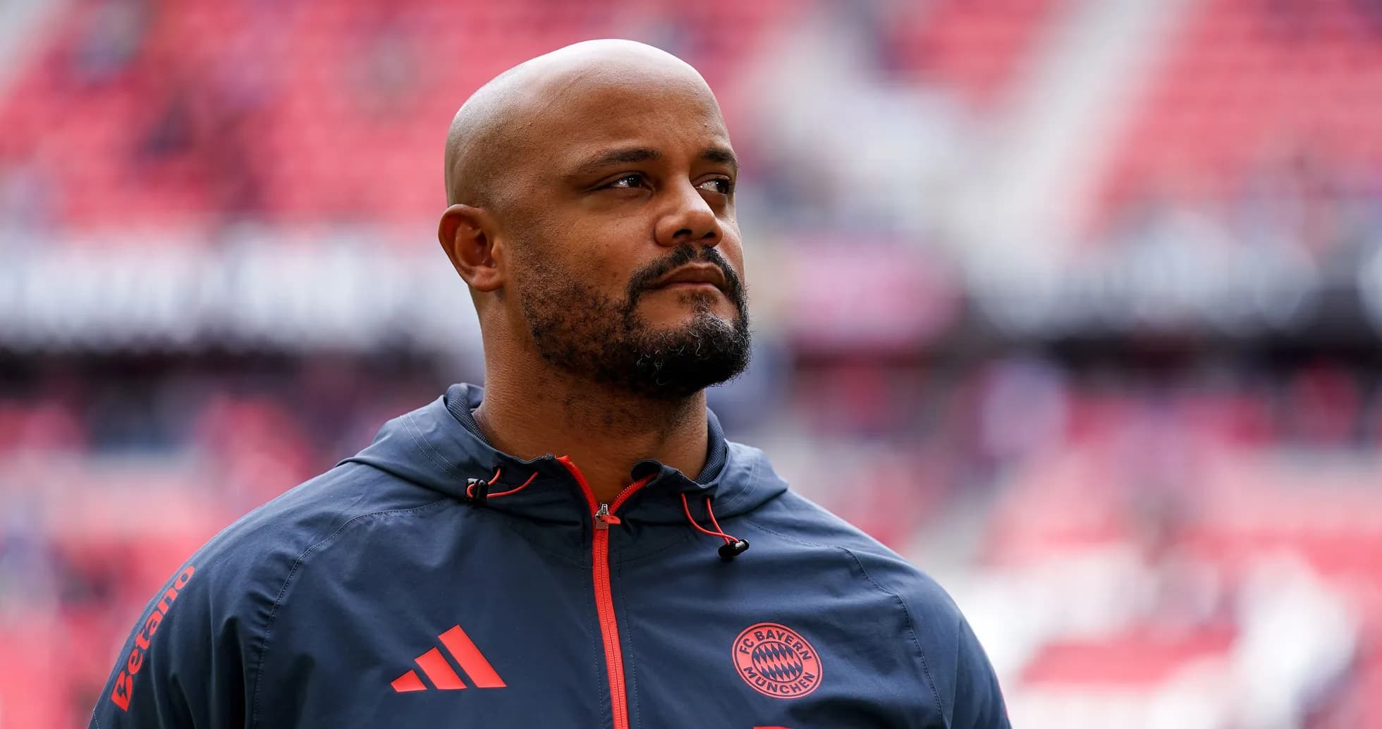 Entrenador de FC Bayern München en el estadio