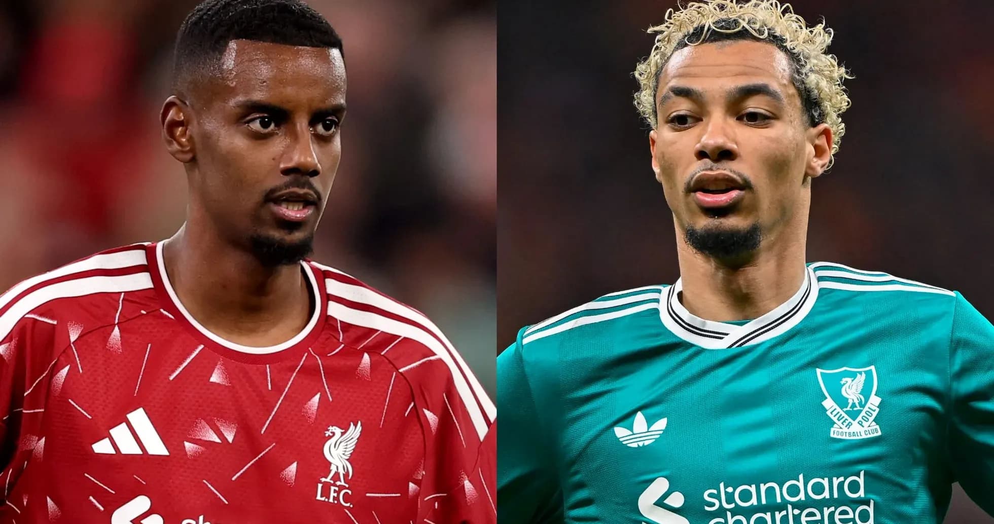 Dos jugadores de Liverpool en uniformes diferentes