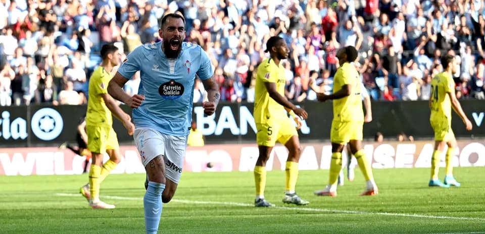 Jugador de Celta de Vigo celebra un gol