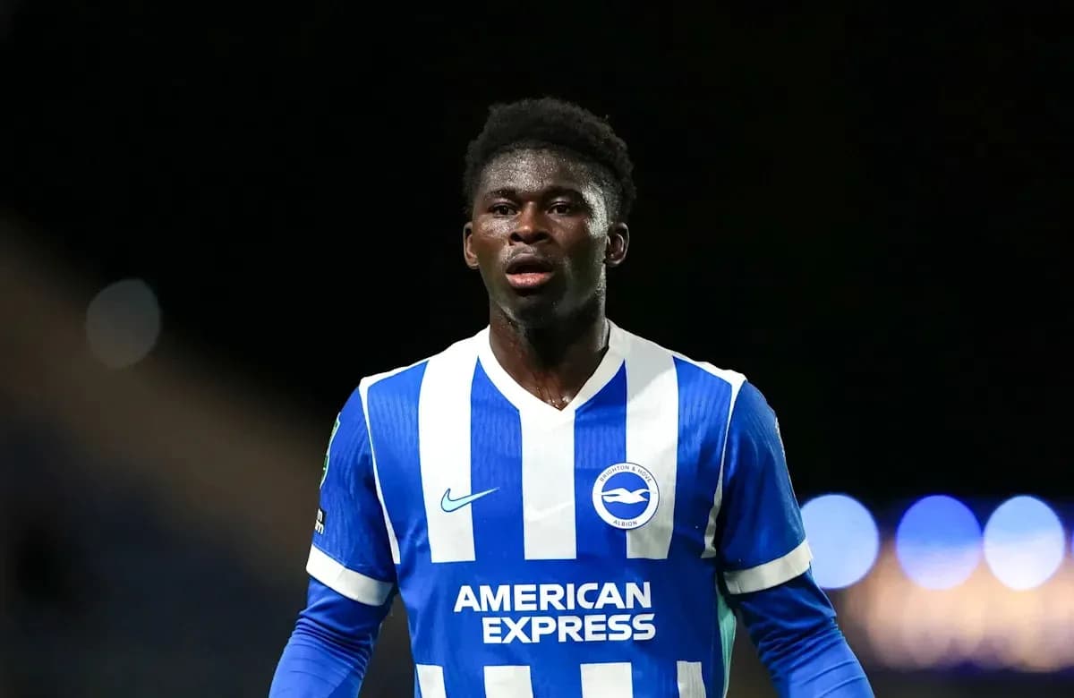Jugador de Brighton & Hove Albion en el campo