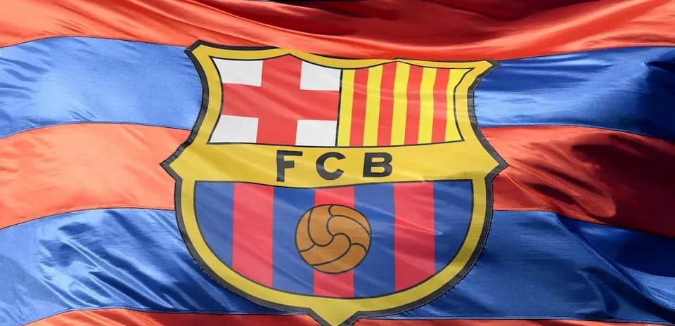 Bandera del FC Barcelona con su escudo