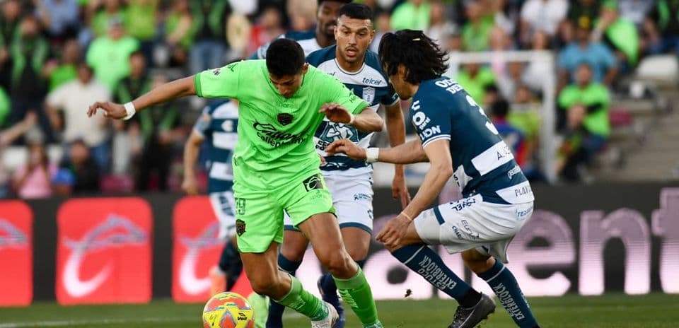 Pachuca 2-0 FC Juárez: Triunfo Sólido en el Estadio Miguel Hidalgo