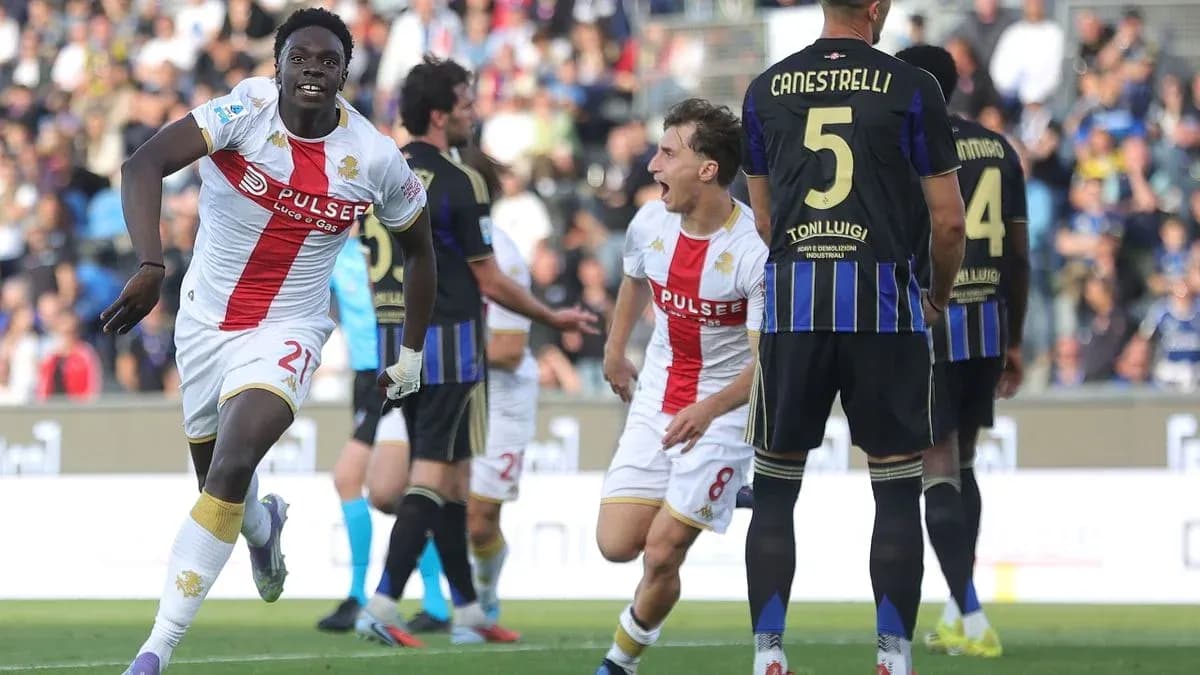 Jugadores de Pisa celebrando un gol en partido