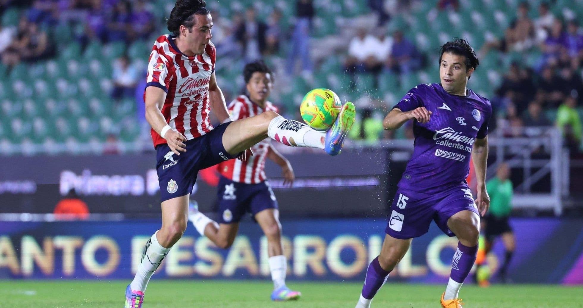 Highlights from Mazatlán vs Chivas match.