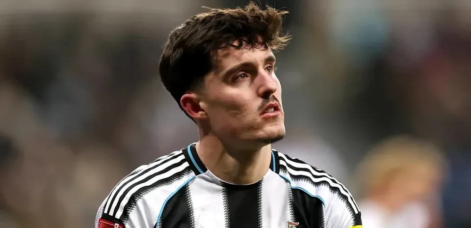 Jugador de Newcastle United en el campo tras partido