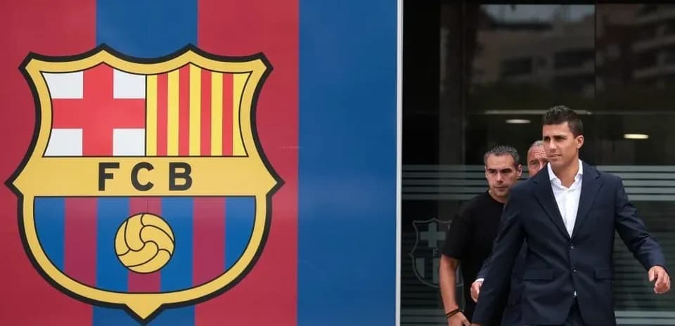 Jugador saliendo del club FC Barcelona