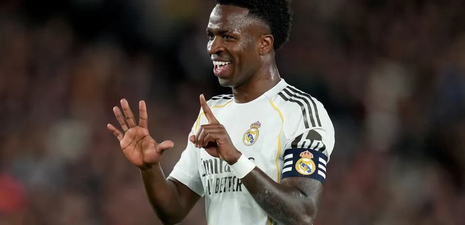 Vinícius Júnior celebrando durante un partido de fútbol