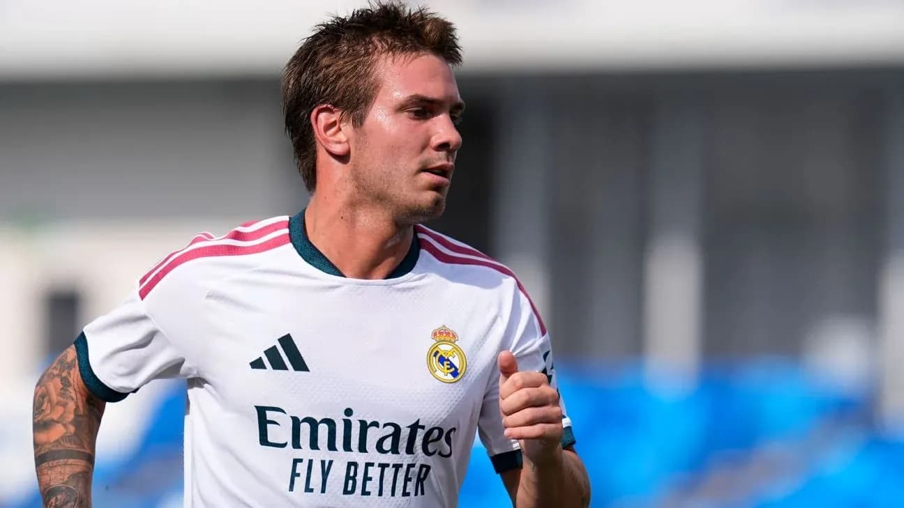 Jugador de Real Madrid corriendo durante el entrenamiento