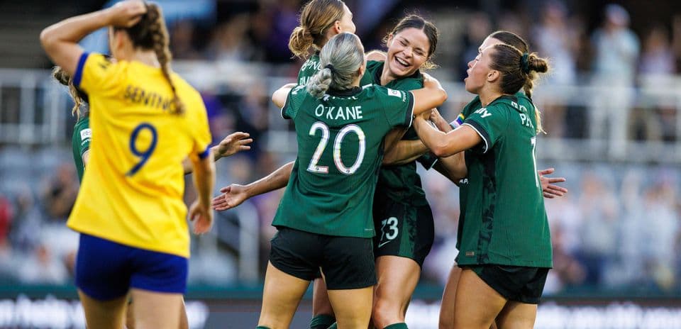Jugadoras del Utah Royals celebrando un gol