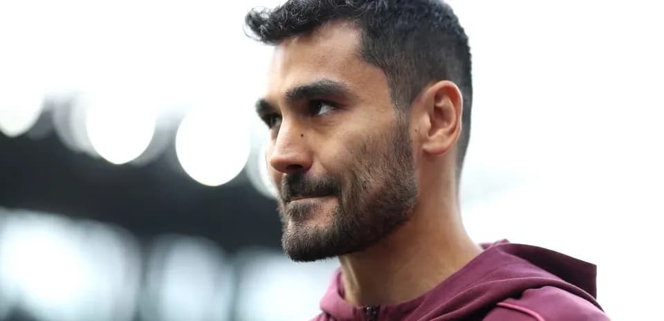 Jugador en el campo antes del partido