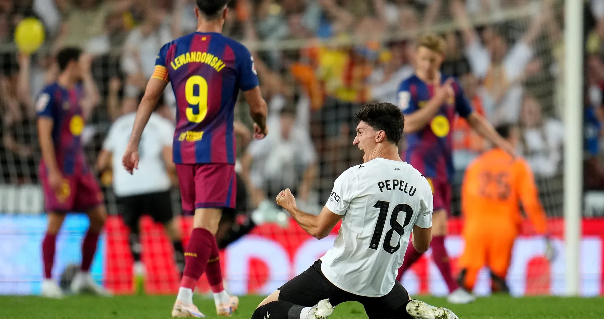 Pepelu celebra un gol contra Barcelona