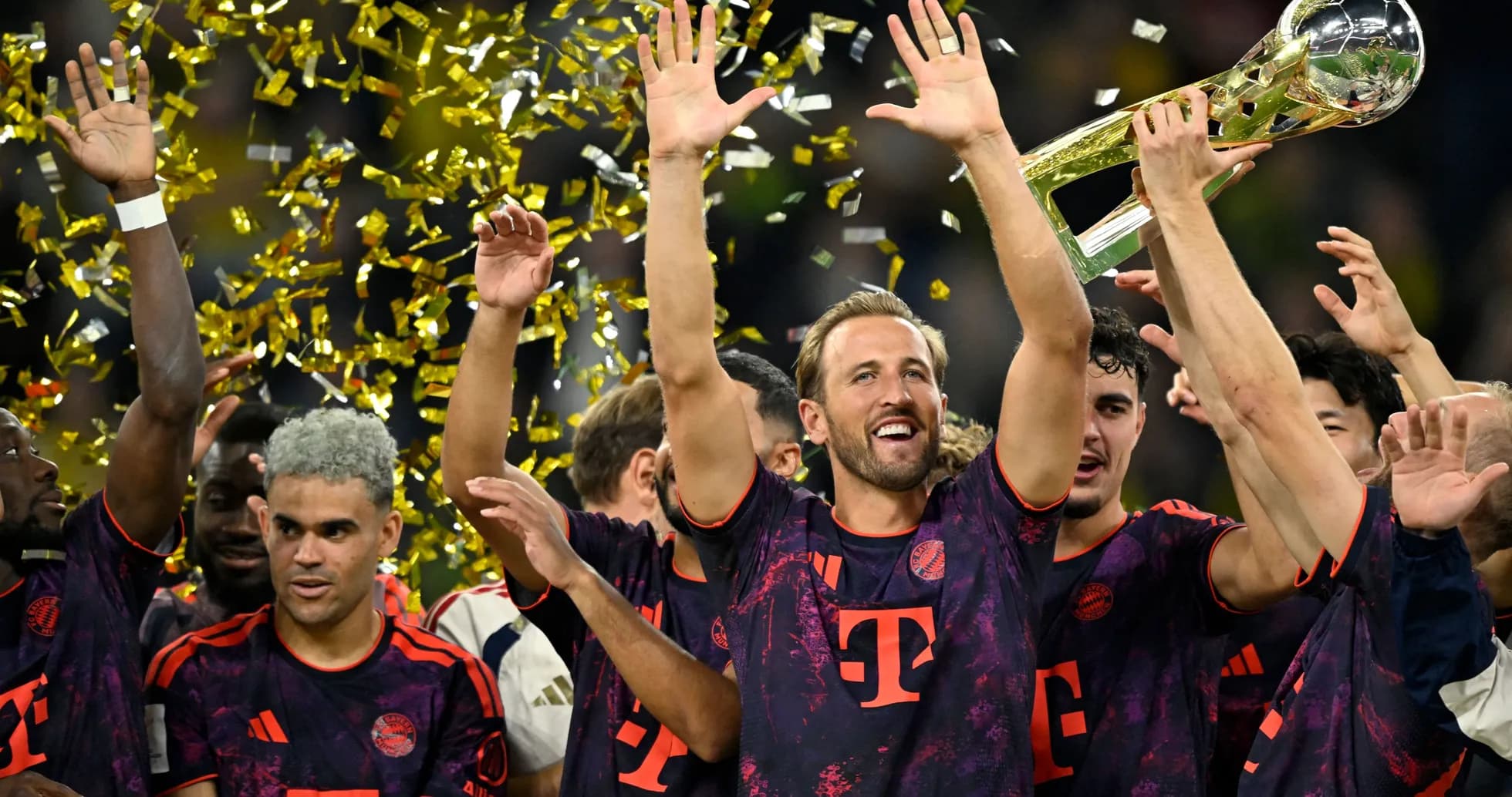 Jugadores de Bayern Múnich celebrando un trofeo