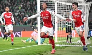 Gol de Arsenal en la Liga de Campeones