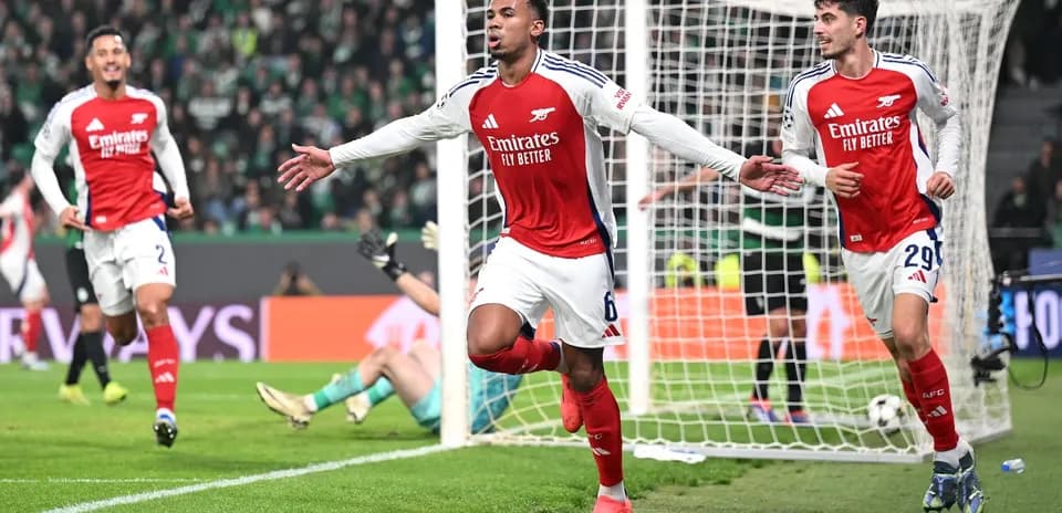 Gol de Arsenal en la Liga de Campeones