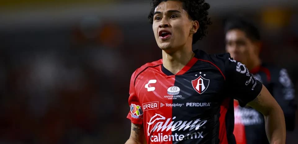 Jugador de Atlas celebrando un gol
