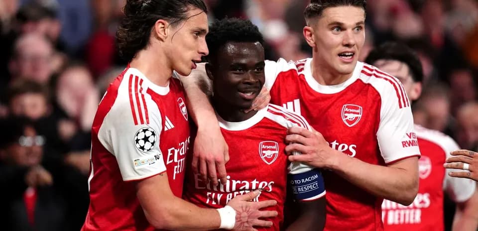 Jugadores del Arsenal celebrando un gol en el partido