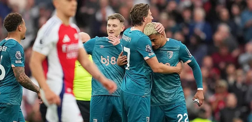 Jugadores de Bournemouth celebrando un gol