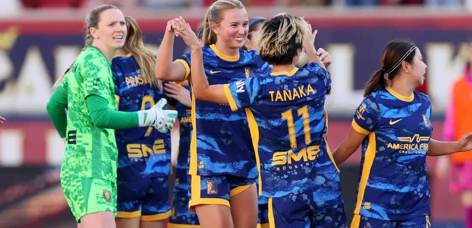 Jugadoras celebrando un gol del San Diego Wave