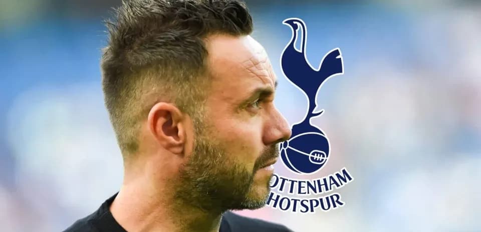 Entrenador de Tottenham Hotspur mirando hacia un lado