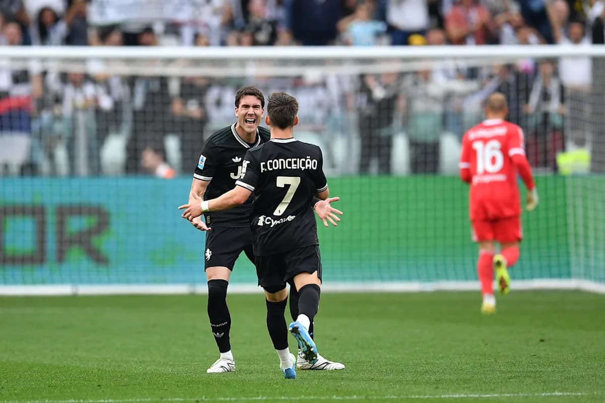 Jugadores de Juventus celebrando un gol en el partido