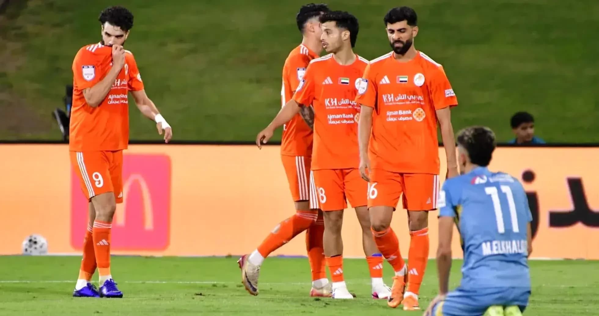 Jugadores de Ajman U23 celebrando un gol