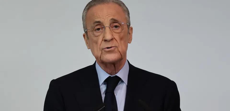 Presidente hablando en conferencia de prensa