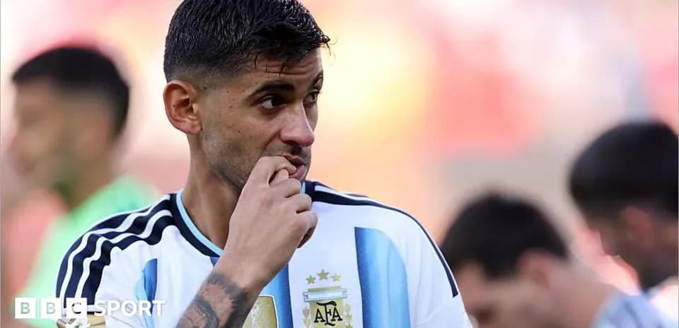 Jugador de Argentina pensativo antes del partido
