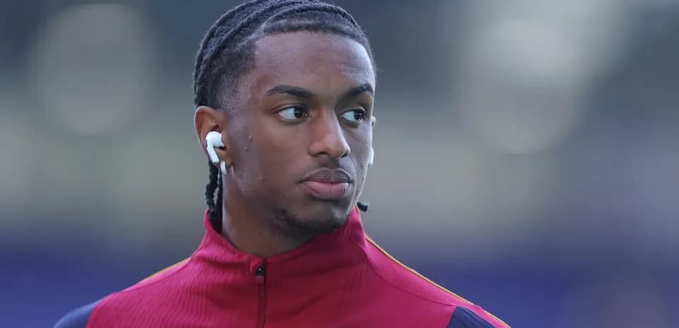 Jugador con auriculares en entrenamiento previo