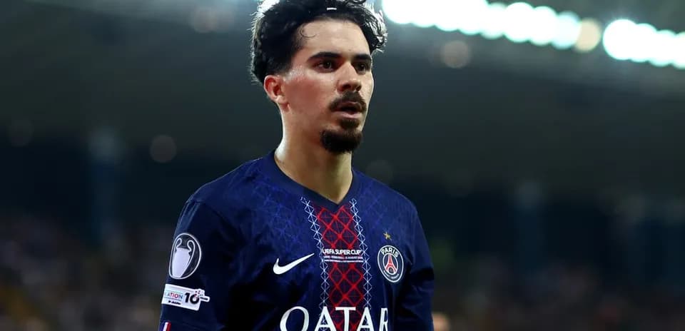 Jugador de PSG en acción durante el partido
