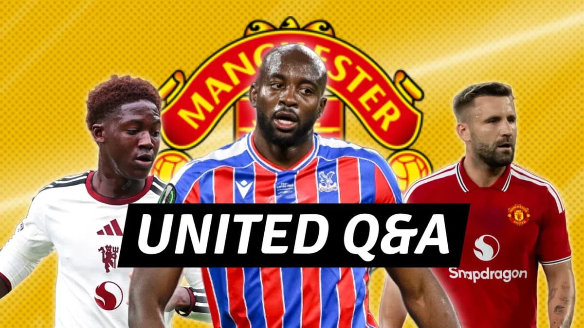 Jugadores de fútbol con logo de Manchester United