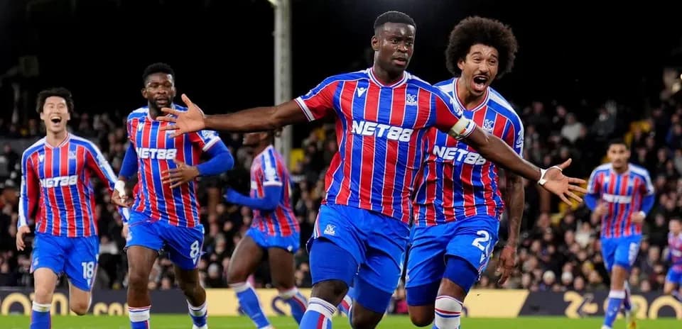 Jugadores de Crystal Palace celebrando un gol