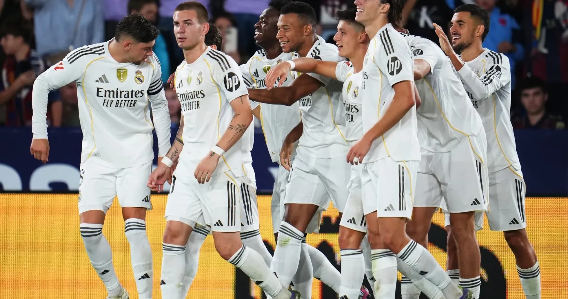 Football illustration used for match coverage - n3wkhtiq.jpg